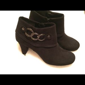 A2 By Aerosoles Black Ankle Boots. Size 8